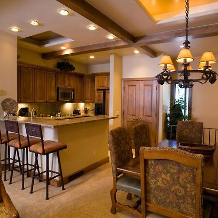 Lodge At Lionshead Вейл Екстериор снимка
